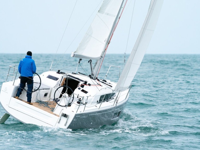 Sailboat to hire Road Town at the best price