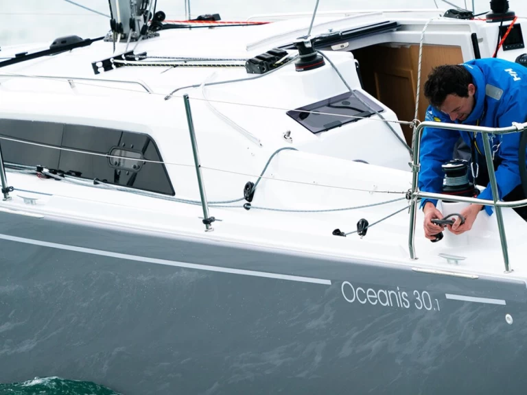 Bénéteau Oceanis 30.1 charter bareboat or skippered in  Road Town