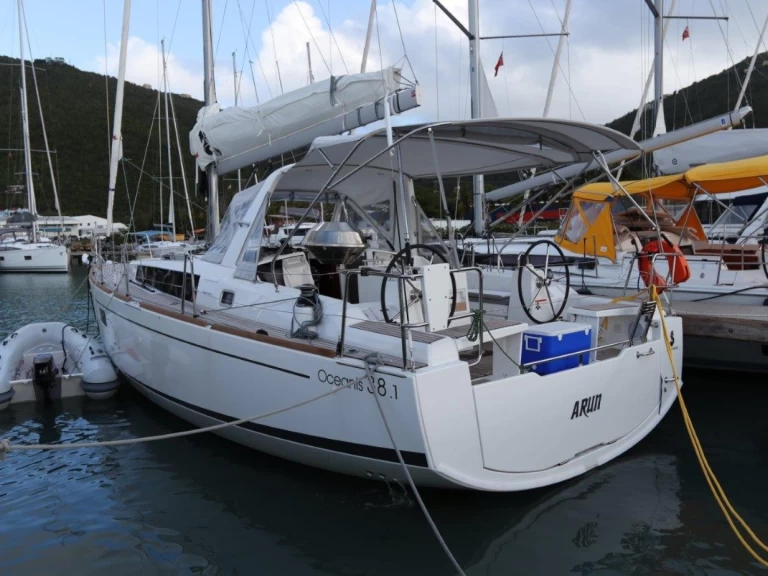 Sailboat to hire Road Town at the best price