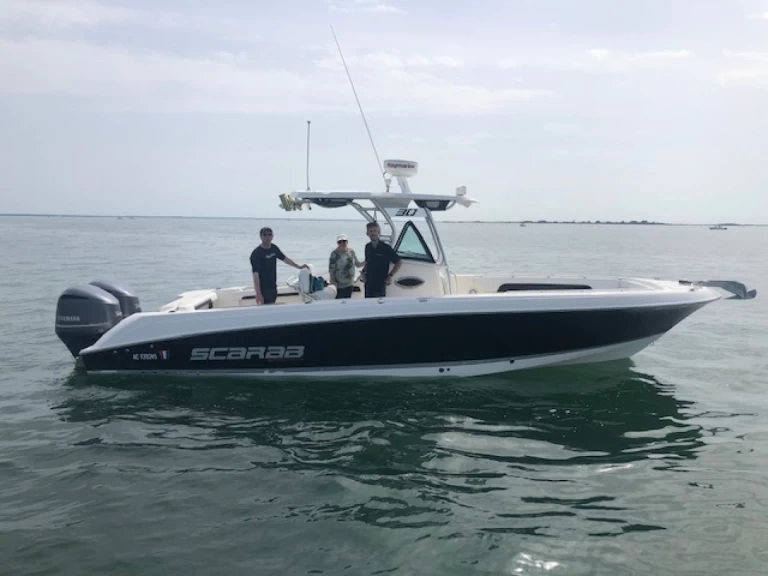 Hire Motorboat Wellcraft with a boat licence