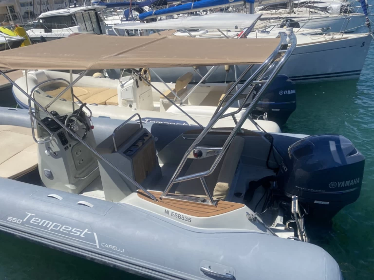 RIB hire in Fréjus - Capelli Tempest 650
