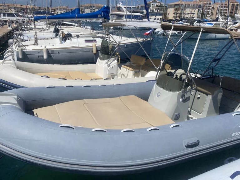 Hire RIB with or without skipper Capelli Fréjus