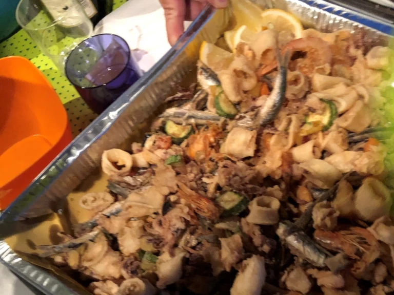 Hire Motorboat Esposito with a boat licence