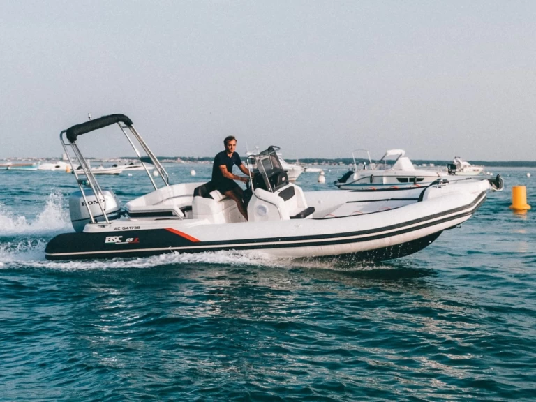 Yacht hire Grand Piquey cheap BSC 65