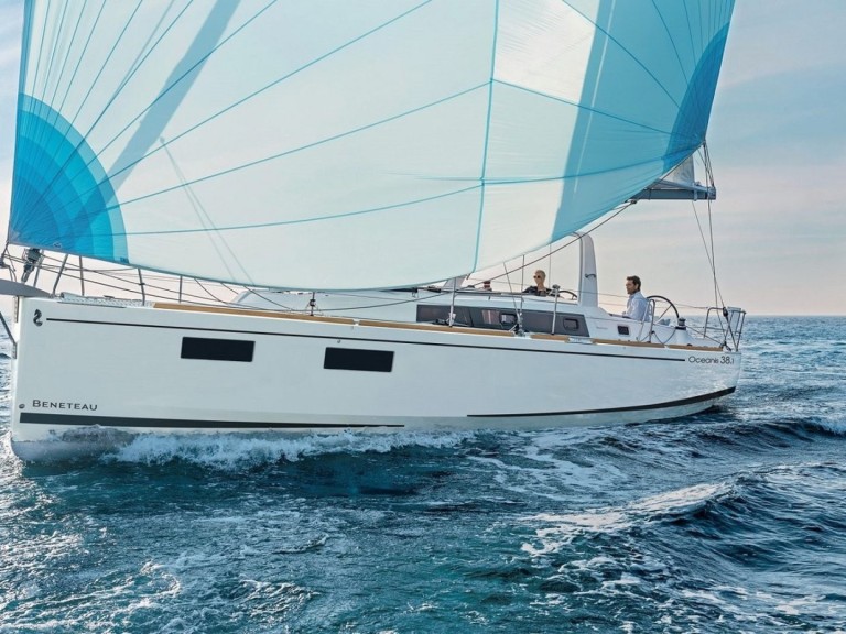 Hire Sailboat Bénéteau with a boat licence