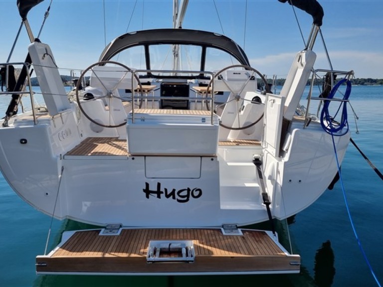 Charter a Hanse Hanse 508 in Pula on Samboat
