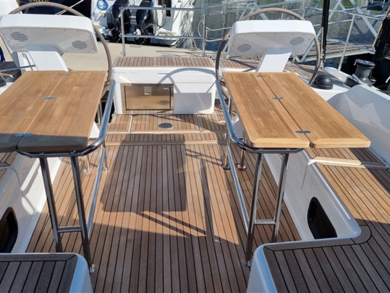 Hire Sailboat Hanse with a boat licence