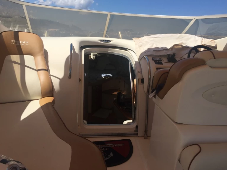 Hire a Gobbi Atlantis 345 Torre Colonna-Sperone