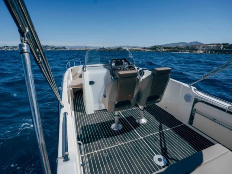 Yacht hire Marseille cheap Activ 755 Open