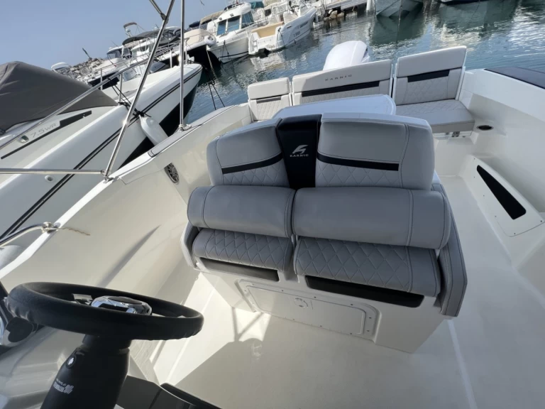 Hire Motorboat with or without skipper Karnic Les Issambres