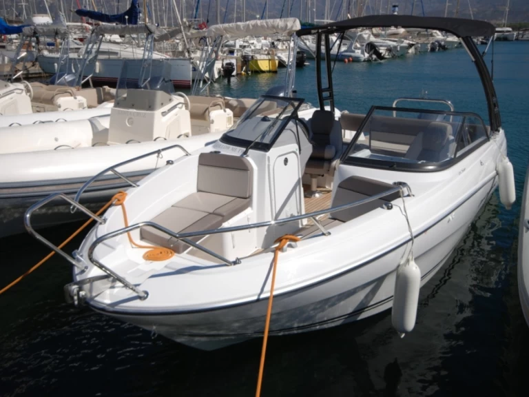 Hire Motorboat with or without skipper Jeanneau Les Issambres