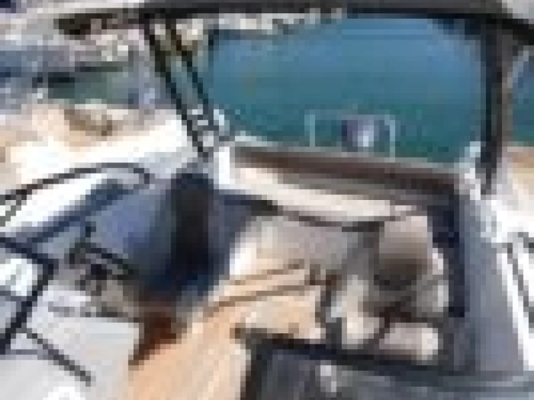 Jeanneau Cap Camarat 6.5 BR charter bareboat or skippered in  Les Issambres