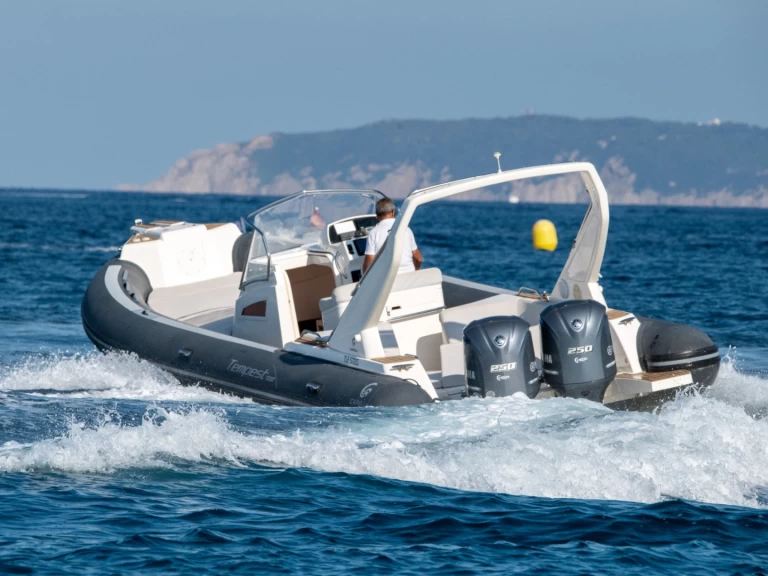 RIB to hire Port du Lavandou at the best price