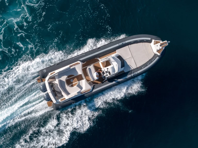 Yacht charter Port du Lavandou - Capelli Tempest 1000 on SamBoat