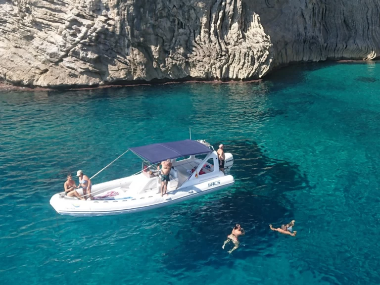 Hire a Sacs Sacs S 25 Dream Port d'Alcudia