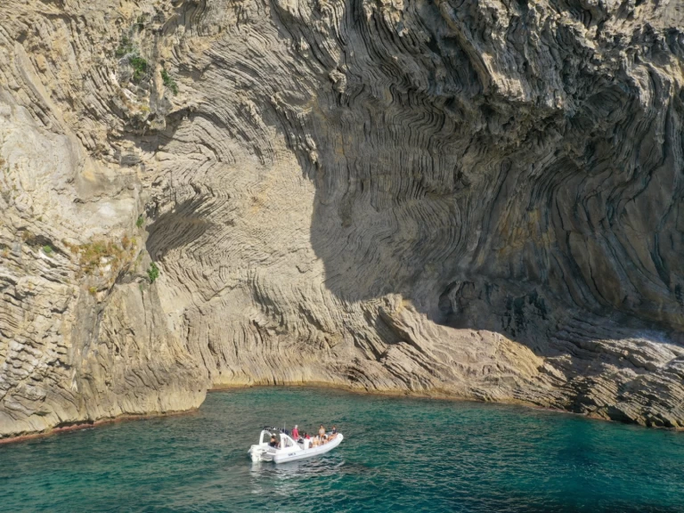 Yacht hire Port d'Alcudia cheap Sacs S 25 Dream
