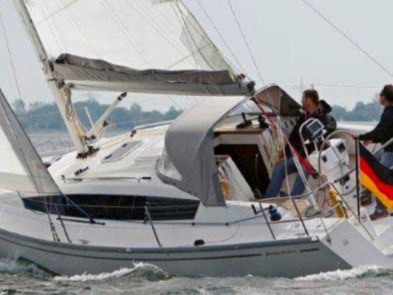 20 DELPHIA 31  DI charter bareboat or skippered in  Port du Crouesty