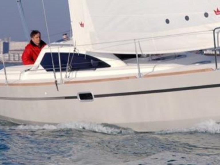 RM RM 880 charter bareboat or skippered in  Port du Crouesty