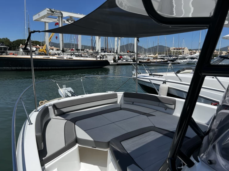 Hire a Jeanneau Cap Camarat 9.0 CC Cogolin