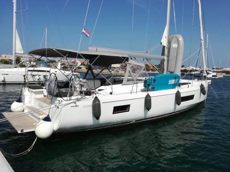 Sailboat to hire Sukošan at the best price