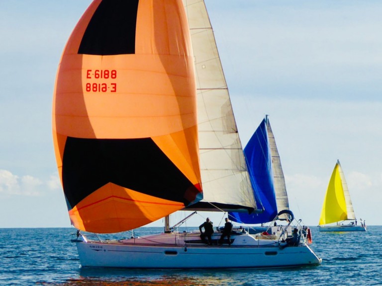 Charter a Jeanneau Sun Odyssey 39i in Palamós on Samboat