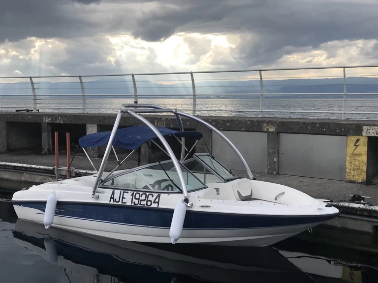 Hire Motorboat with or without skipper Bayliner Thonon-les-Bains