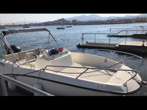 Hire a Quicksilver Activ 605 Open Marseille
