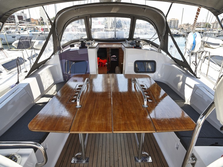 Hire a Elan Impression 45.1 Biograd na Moru