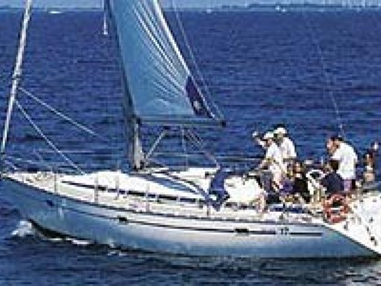Hire Sailboat Bavaria with a boat licence