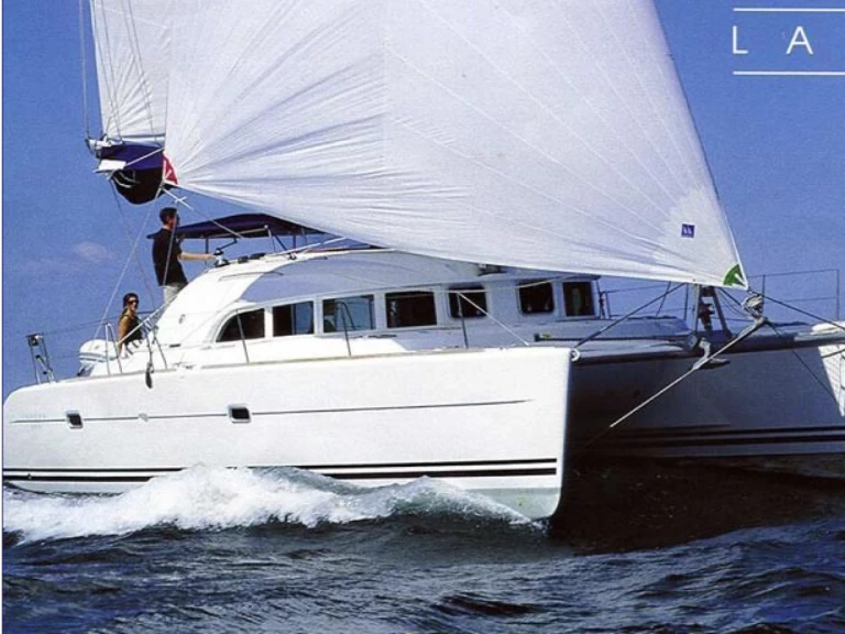 Yacht charter Paros (Island) - Lagoon Lagoon 380/4 cab on SamBoat