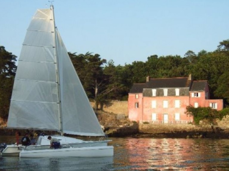 Catamaran hire in La Trinité-sur-Mer - TRICAT TRICAT 25