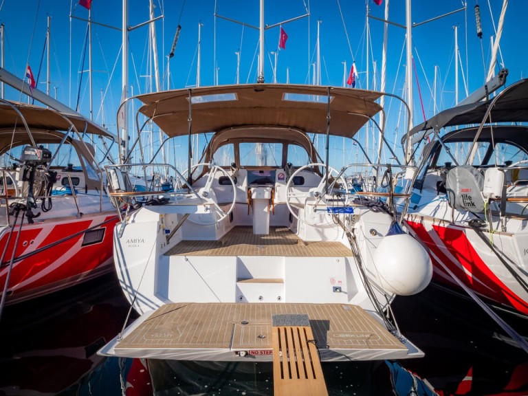 Charter a Elan Impression 45 in Biograd na Moru on Samboat