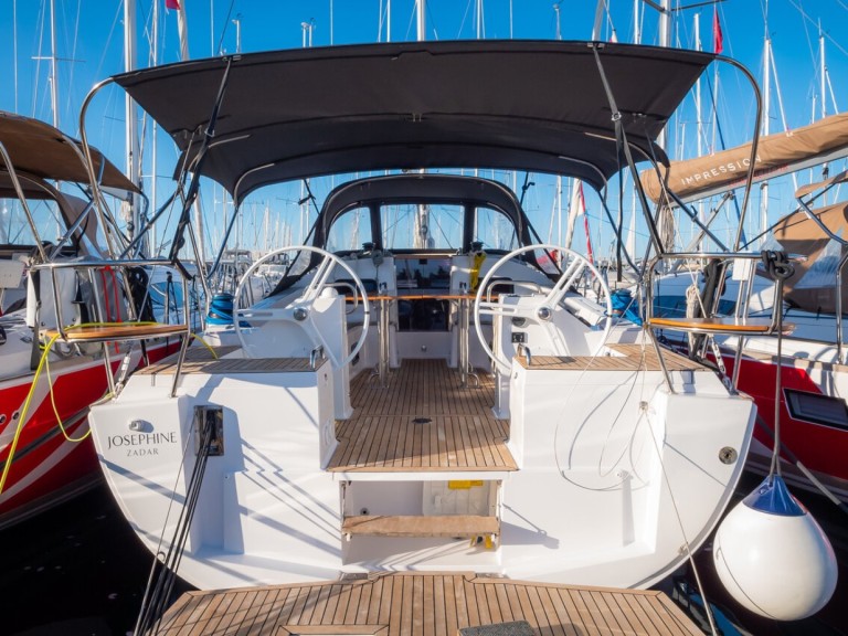 Hire Sailboat Elan with a boat licence