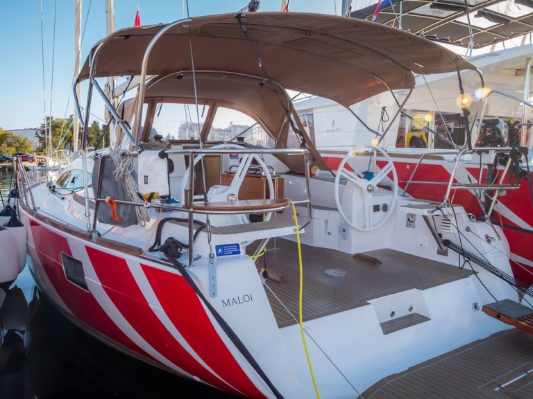 Charter a Elan Impression 40 in Biograd na Moru on Samboat