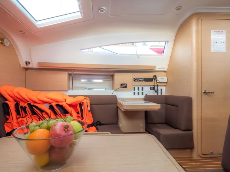 Hire Sailboat with or without skipper Elan Biograd na Moru