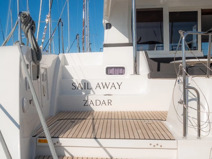 Yacht hire Biograd na Moru cheap Lagoon 40