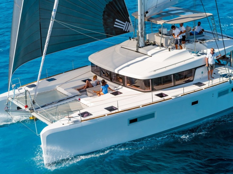Yacht hire Cogolin cheap Lagoon 52 F