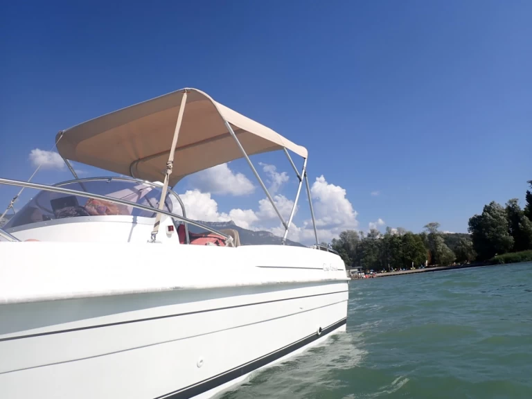 Yacht charter Aix-les-Bains - B2 Marine Cap Ferret 552 Sun Deck on SamBoat