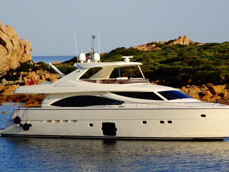Hire Luxury Yacht with or without skipper Ferretti Vallauris