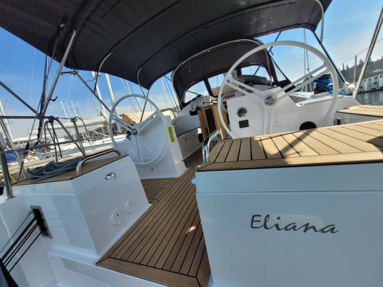Hire Sailboat with or without skipper Elan Pirovac