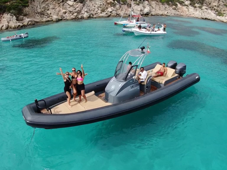 Hire RIB with or without skipper Sea Water Cannigione