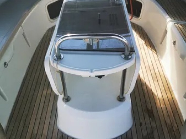 Hire Sailboat with or without skipper Jeanneau Sukošan