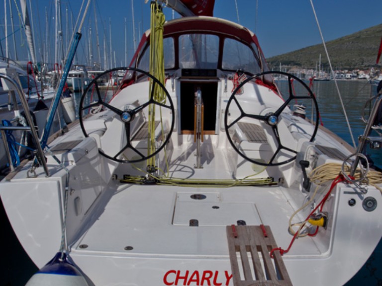 Hire a Salona Salona 35 Kaštela