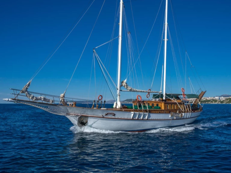 Yacht hire Stobreč cheap Alisa