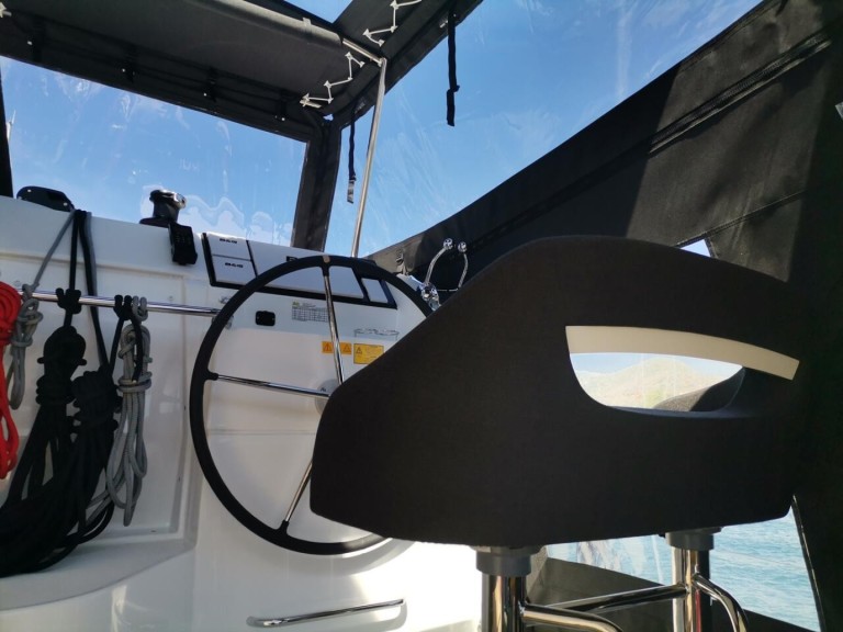 Hire Catamaran with or without skipper Lagoon Trogir