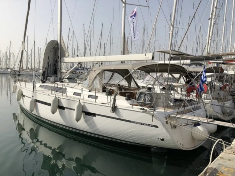 Hire Sailboat Bavaria with a boat licence