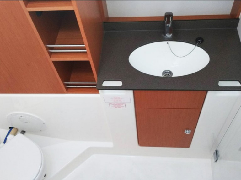 Sailboat to hire Rhodes (City) at the best price