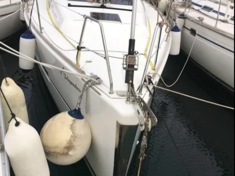 Hire Sailboat with or without skipper Dufour Alimos