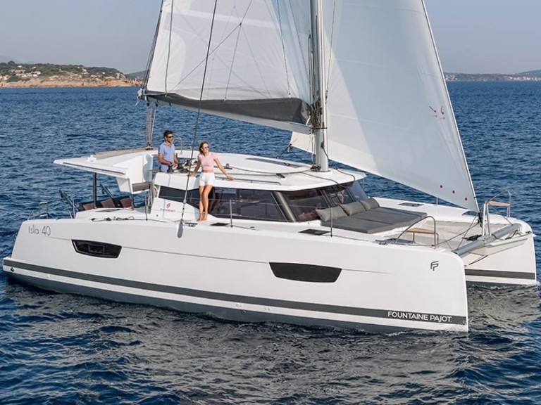 Catamaran to hire Can Pastilla at the best price