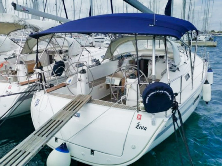 Yacht charter Sukošan - Bavaria Bavaria 40 on SamBoat